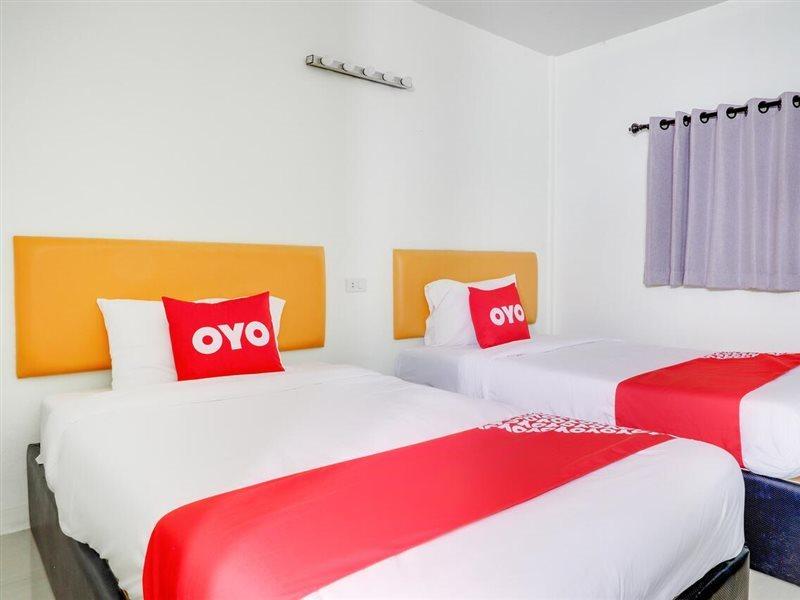 Oyo 787 Ngeeb Bed & Breakfast Hotel Csiangraj Kültér fotó